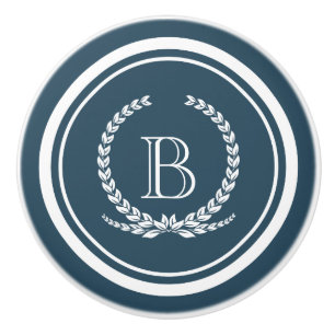 Monogram design knopp