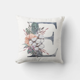 Monogram E Blommig Akvarell Blå Ferskros Fuxröd Kudde