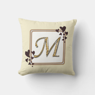 Monogram Efternamn Guld Initial Hjärtor Minnessake Kudde