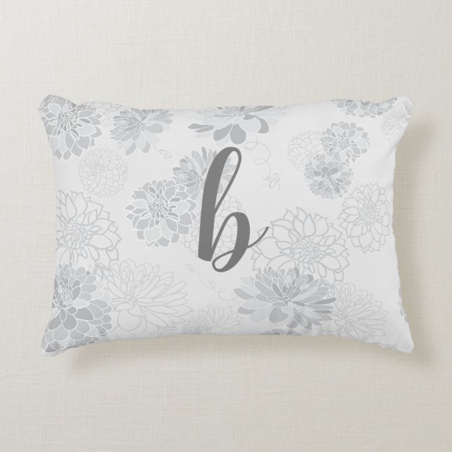 Monogram Elegant Blommigt Grått Prydnadskudde (Framsidan)