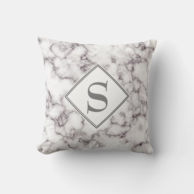 Monogram Elegant Vit Marmor och Grå Kudde (Framsida)