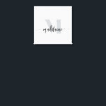 Monogram Elegant White Black Personal Canvastryck<br><div class="desc">Ett monogram för eleganten med ditt personliga namn. Bakgrunden är vit med ditt namn i ett modernt svart skript. Din första är i mjuk grått färg.</div>