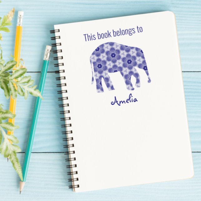 Monogram Elephant i Bok i Tillhör till Självfärgande Stämpel (Skapare uppladdad)