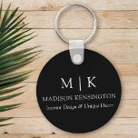 Monogram eller Lägg till Logotyp, svart, företagsr Nyckelring<br><div class="desc">Den moderna minimalistiska rundnyckelkedjan. Svartvit eller välj anpassningsbarna färg. Perfekt för småföretag,  företagsmärken,  egenföretagare,  handelsutspel eller evenemangsbyte med mera. Enkel att anpassa med ditt monogram initialer,  ditt företag namn och din information,  jobbtitel,  din slogan eller till och med din logotyp eller ditt eget varumärke.</div>