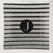 Monogram Falskt Metall och Svarta Ränder
