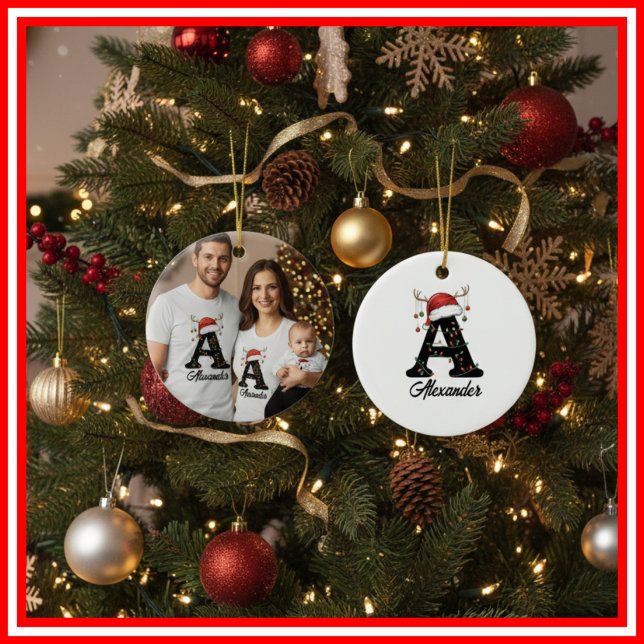 Monogram Family jul Antlers Santa Hat PHOTO Julgransprydnad Keramik (Skapare uppladdad)