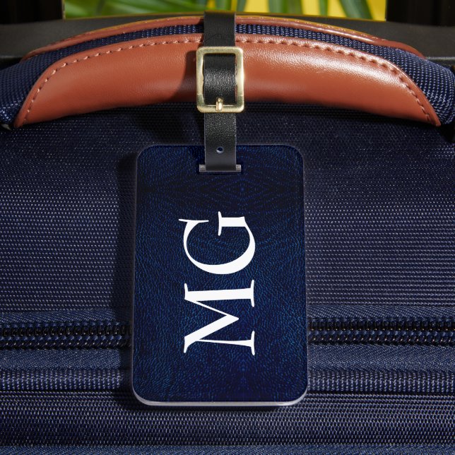 Monogram Faux Leather Luggage Tag Bagagebricka (Framsida Insitu 2)