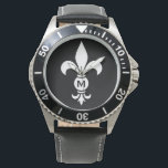 Monogram Fleur De Lis Modern Simple Black & White Armbandsur<br><div class="desc">Fleur De Lis Monogram Manar Resistant Watch - Stainless Steel and Leather - Anpassa med din ursprungliga text eller ta bort den om du vill. Fleur-de-lis eller fleur-de-lys är en stiliserad löv, iris eller lotus blomma och är en traditionell symbol för royalty. Snyggtens svarta och vita moderna utformning med personligens...</div>
