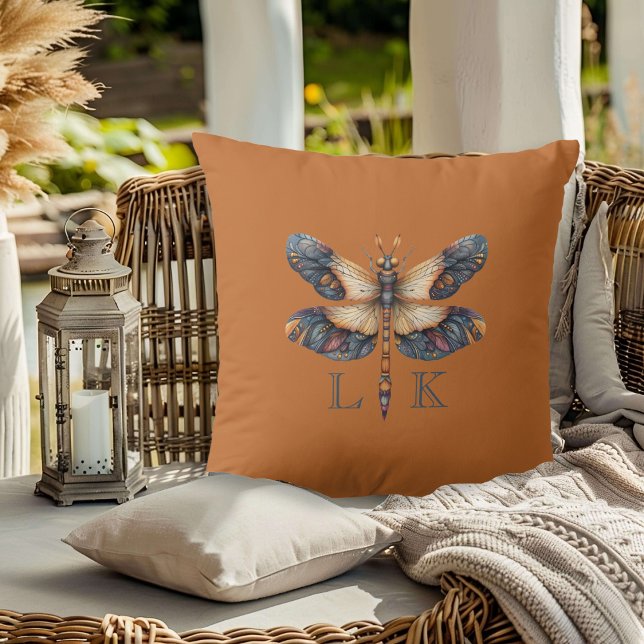 Monogram Folk Art Dragonfly Orange Lila Blue Kudde (Skapare uppladdad)