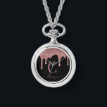 Monogram för drivrutiner i Ro Guld Gnistra Glitter Armbandsur<br><div class="desc">Girly Ro Guld Gnistra Glitter driver Monogram Watch Necklace med mode faux rosa/ro guld glitter droppar på en chic svart bakgrund med anpassningsbar monogram och namn. Kontakta oss på cedarandstring@gmail.com om du behöver hjälp med designen eller matchande produkter.</div>