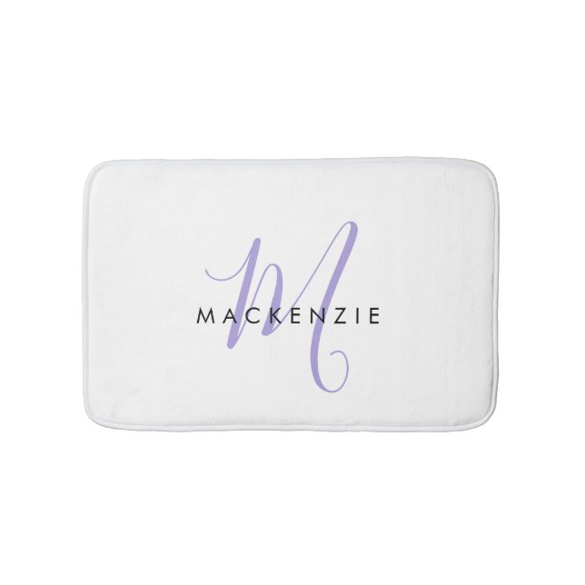Monogram för elegant Modern White Lavender-skript Badrumsmatta (Framsidan)