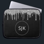Monogram för Faux Silver-Glitter-Gnistran Laptop Fodral<br><div class="desc">Silver och Black Faux Dripping Glitter och Gnistra Elegant Monogrammed Initialer Fodral. Fodral kan anpassas så att det omfattar ditt första och första namn.</div>