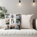 Monogram för fotoenkel Chic Kudde<br><div class="desc">Fotokollage och monogram.</div>