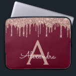 Monogram för Gnistran Burgundy Rosa ros Guld Glitt Laptop Fodral<br><div class="desc">Burgundy and Rosa - Ro Guld Faux Dripping Modern och Elegant Girly Glitter och Gnistra Elegant Monogram Fodral. Fodral kan anpassas så att det omfattar ditt första och första namn.</div>