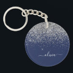 Monogram för Gnistran Silver Navy Blue Girly Glitt<br><div class="desc">Nyckelkedjan Silver och Navy Blue Gnistra Glitter Skriver Monogram Namn. Det gör perfekten söt 16-årsjubileum,  bröllop,  möhippa,  årsdag,  babydusch eller bachelorette-fest för någon som glam lyxen och chic stilar i kärlek.</div>