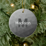 Monogram för ljusstrålande grått-övertoningsgeomet julgransprydnad keramik<br><div class="desc">Ljust grått ombre-geometrisk maska mönster monogram keramiskt Julgran-ornament. Monogram Anpassa med din anpassningsbar från början och namn. Triangelns geometriska nät med grått  ombre-gradient modern utformning med lätt mörk.</div>