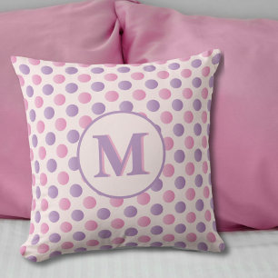Monogram för Pastel Rosa och Lila Polka dots Kudde