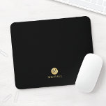 Monogram för Personligen Luxury Black och Guld<br><div class="desc">Luxury Black och Guld Personlig Monogram och Namn Design med svart monogram i guld-cirkeln inslag med namn i guld professionell-typsnitt stil på svart bakgrund. Obs! Folidinformationen simuleras i teckningen. Ingen faktisk folie kommer att användas vid skapar av denna produkt.</div>