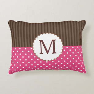 Monogram för rosa- och bruntpolka dotsrandar prydnadskudde