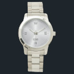 Monogram för shiny Metallic Silver Roman Numerals Armbandsur<br><div class="desc">Elegant, slick, minimalistisk bild av blankt struktur av rostfritt stål i silver med latinska siffror och ett anpassade monogram.</div>