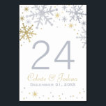 Monogram för silver och Guld Snöflingor Bröllop Bordsnummer<br><div class="desc">Utformningen av bordsnummer-kort ger gnistrande silver och guld snöflingor med ett glitter texturerat utseende och personligt bröllp monogramtext.  Vit vinter-underlandstema i elegant.</div>