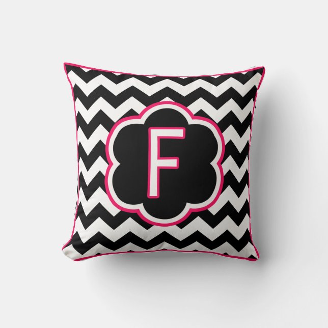 Monogram för svartvit Chevron från brev F Kudde (Framsida)