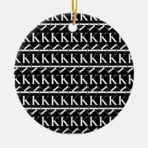 Monogram - första Brev K, välj bakgrund Färg Julgransprydnad Keramik