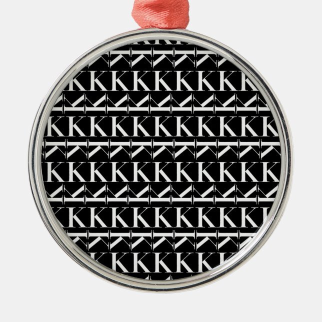 Monogram - första Brev K, välj bakgrund Färg Julgransprydnad Metall (Framsidan)