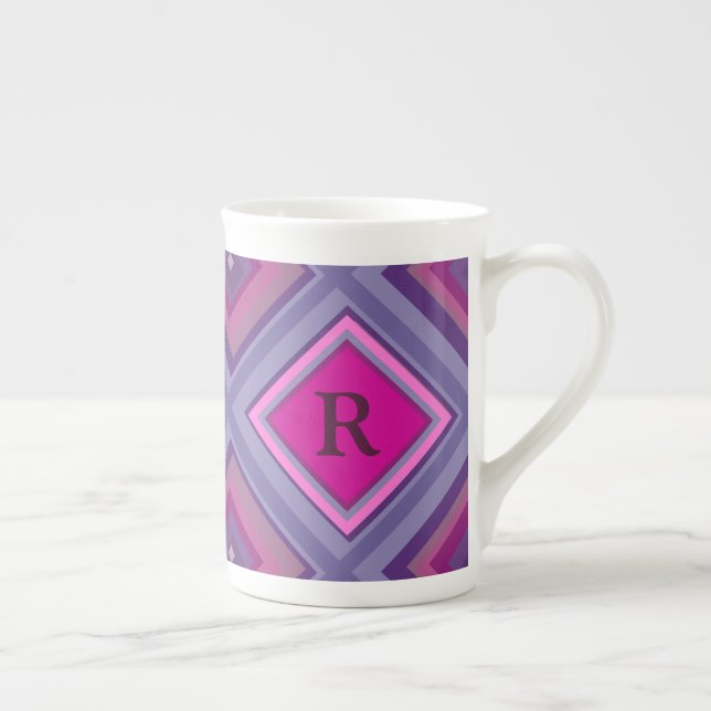 Monogram Första Lilan Rosa Diamond Mönster Lagrar Benporslin Mugg (Höger)