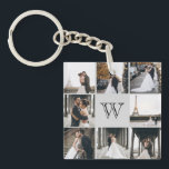 Monogram fotokollage Grått<br><div class="desc">Få den här engrammade nyckelkedjan med 8 av dina favoritfoton på den. Det har en ställe för dig att lägga till ditt första. Det här är underbarare för bröllop-foton,  baby-foton och familjefotografier.</div>