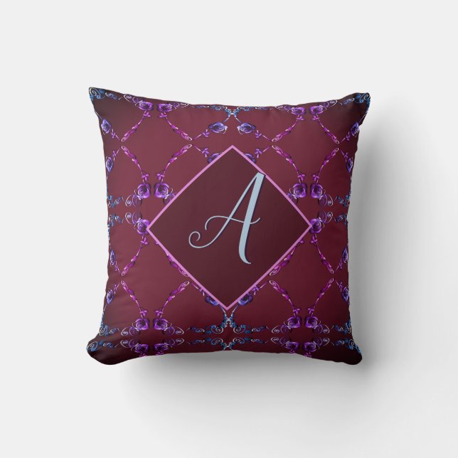 Monogram Garnet  Lila Ro Hearts Kudde (Framsida)