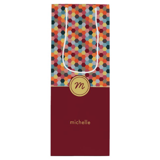 Monogram Geometric Burgundy Hexagon Vin Gift Bag (Framsidan)