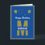 Monogram Grattis på födelsedagen, alla åldrar, blå Kort<br><div class="desc">En coola- och fantastisk-monogramdesign som gör att familj och vänner kan önska någon speciell och unik i Grattis på födelsedagen. Stjärnornas och ballongens typografiktext är anpassade och kan vara personlig med ditt eget anpassningsbar-meddelande. Du kan ändra teckensnitt, teckensnitt färg, storlekt teckensnitt, avstånd för brev och färg i bakgrunden med Verktygen...</div>