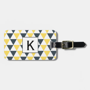 Monogram Gult och träkol Triangles Mönster Bagagebricka