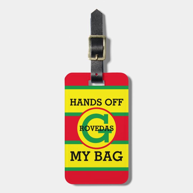 Monogram Händer av min flaggtext på Grönten Röd Gu Bagagebricka (Vertikal Framsida)