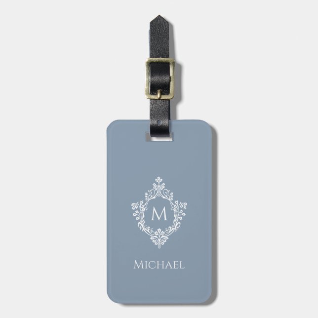 Monogram i vapen Dammt blå vit Initial Elegant Bagagebricka (Vertikal Framsida)