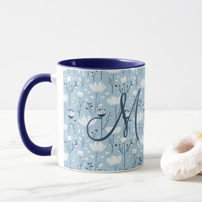 Monogram Initial Boho Blue White Blommigts Trendig Mugg (Med munk)
