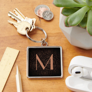 Monogram initial mörkt blomsterros gyllene orange fyrkantig silverfärgad nyckelring