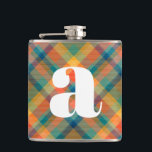 Monogram initial rustik vigsel tartan karott fickplunta<br><div class="desc">Denna rustika flärgbandiga karottdesign lägger till en djärv, personlig touch med sitt stora monogram centrerat på framsidan. Den varma högtidspaletten och det klassiska mönstret gör det till en framstående del för säsongsgemenskap eller vardagsbruk. Det fungerar bra som en anpassad gåva - oavsett om det är till bröllopsgäster, högtidsfirande eller någon...</div>