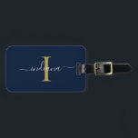 Monogram Initial Script Namn Returadress Bagagebricka<br><div class="desc">Skapa helt och hållet den egna anpassningsbar- och personligen Monogram Initial Script Namn Returadress Black Luggage Tag genom att klicka på knappen "Anpassa". Med användan "Anpassa" kan du ändra ordning på och formatera stil och textplacering. Kan lätt användas för andra speciella händelser som årsdagar, babydusch, födelsedagsfest, nyfödd bebis, värdgåvor för...</div>