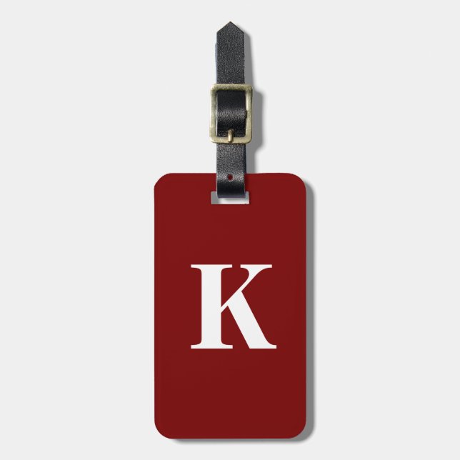 Monogram initial vinröd, mörkröd gåva förmån bagagebricka (Vertikal Framsida)