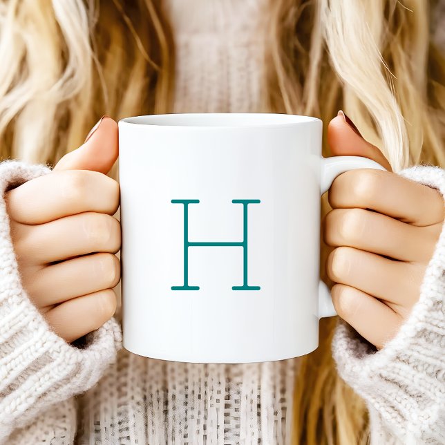 Monogram initialbokstav retro skrivmaskin tealblå kaffemugg (Skapare uppladdad)