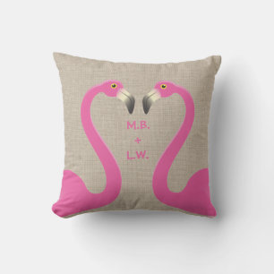 Monogram Kissing Flamingos Burlap Pillow Utomhuskudde