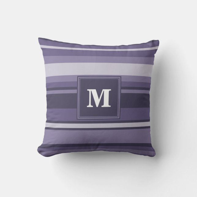 Monogram läsk lila rand kudde (Framsida)