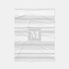 Monogram lätt grått rand fleecefilt