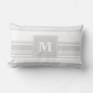 Monogram lätt grått rand lumbarkudde
