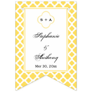 Monogram Lemon Gult och White Quatrefoil Mönster Vimplar