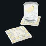 Monogram Lemon Mönster Stenunderlägg<br><div class="desc">En monogramsten av chic personlig underlägg med citroner och löv mönster. Perfekt för en solig,  tropiska,  ljusa gult i köket insida och dekorationer.</div>