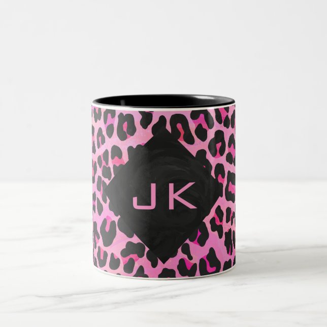 Monogram Leopard Black and Shock rosa Print Två-Tonad Mugg (Center)
