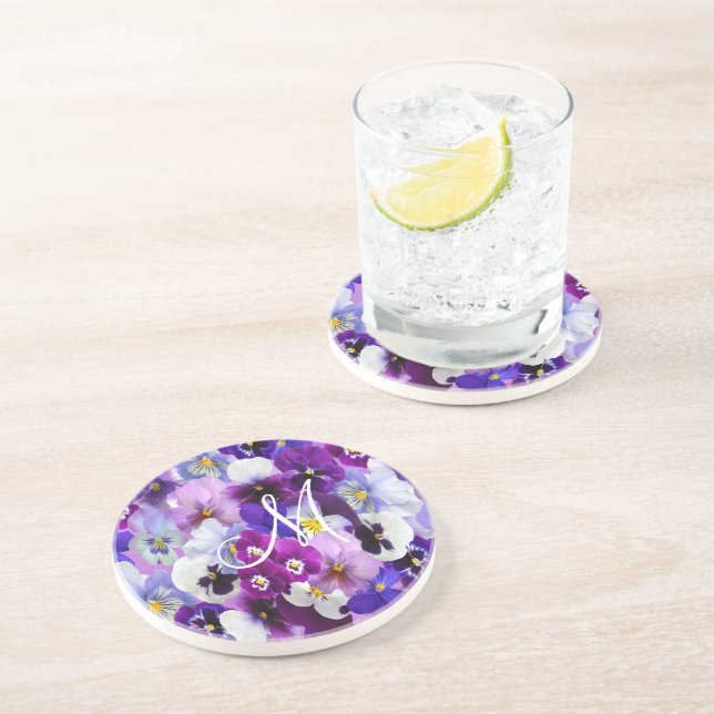 Monogram lila blå vit pensé Blommor  Underlägg (Sidan)